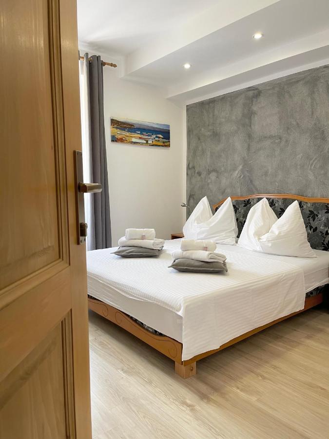 Rooms Valentino Poreč Buitenkant foto
