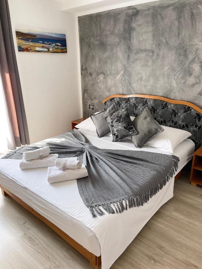 Rooms Valentino Poreč Buitenkant foto