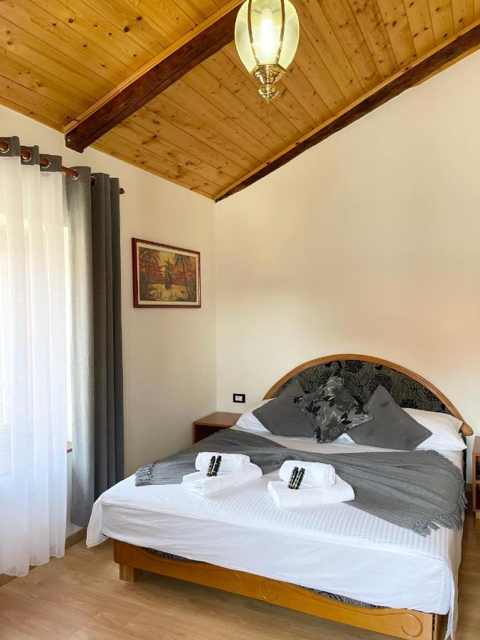 Rooms Valentino Poreč Buitenkant foto