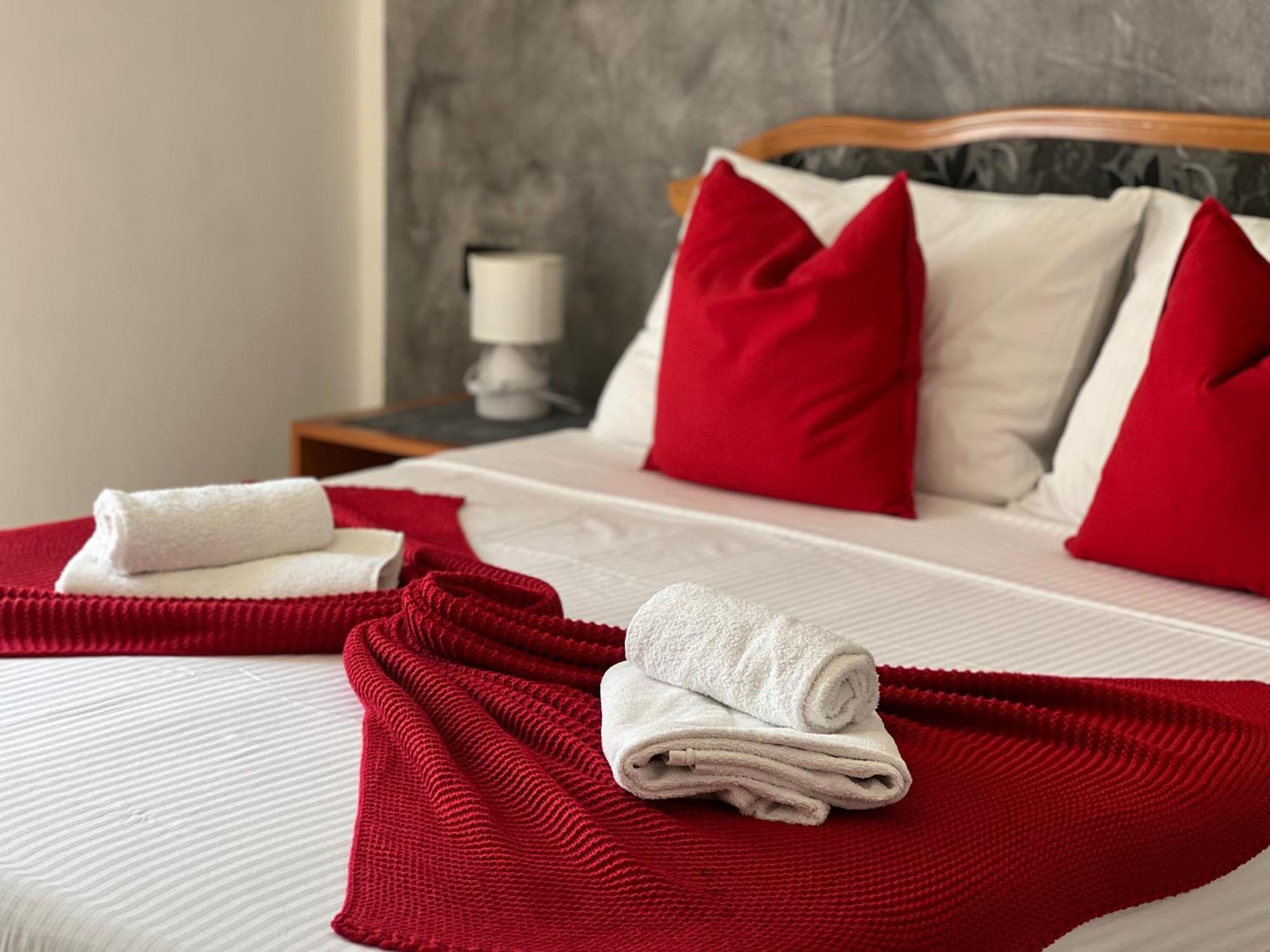 Rooms Valentino Poreč Buitenkant foto